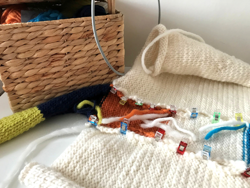 Hier siehst Du die Enzelteile der äußeren Filztasche vor dem Zusammennähen.