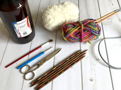 Diese Materialien und Equipment benötigst Du für DIY-Kinderfilzschuhe