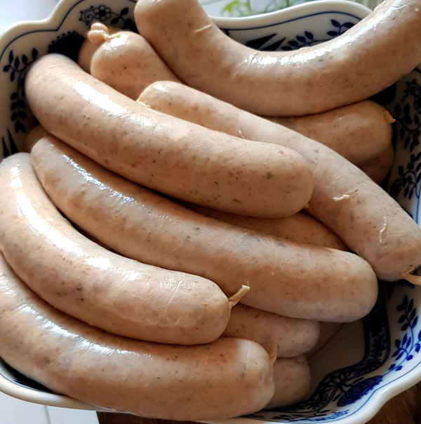 Das sind selbstgemachte, leckere Rostbratwürste